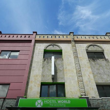 The Eco-Living Hostel Denpasar  Luaran gambar