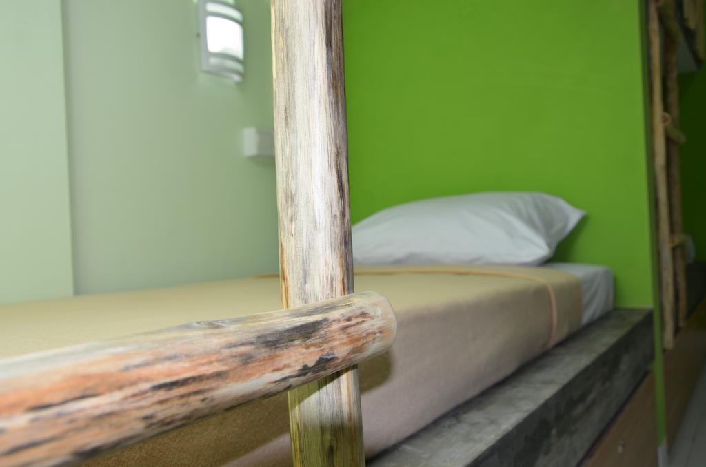 The Eco-Living Hostel Denpasar  Bilik gambar