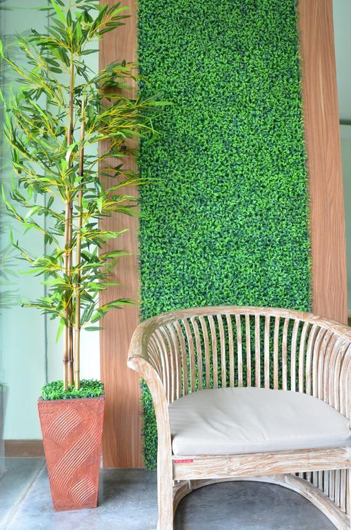 The Eco-Living Hostel Denpasar  Luaran gambar